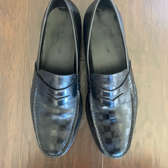 ❤️HOST PICK ❤️Louis Vuitton black damier embossed leather penny slip ons shoes - Picture 2 of 6